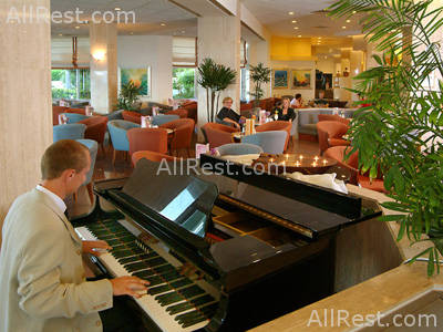Sunrise Hotel 9